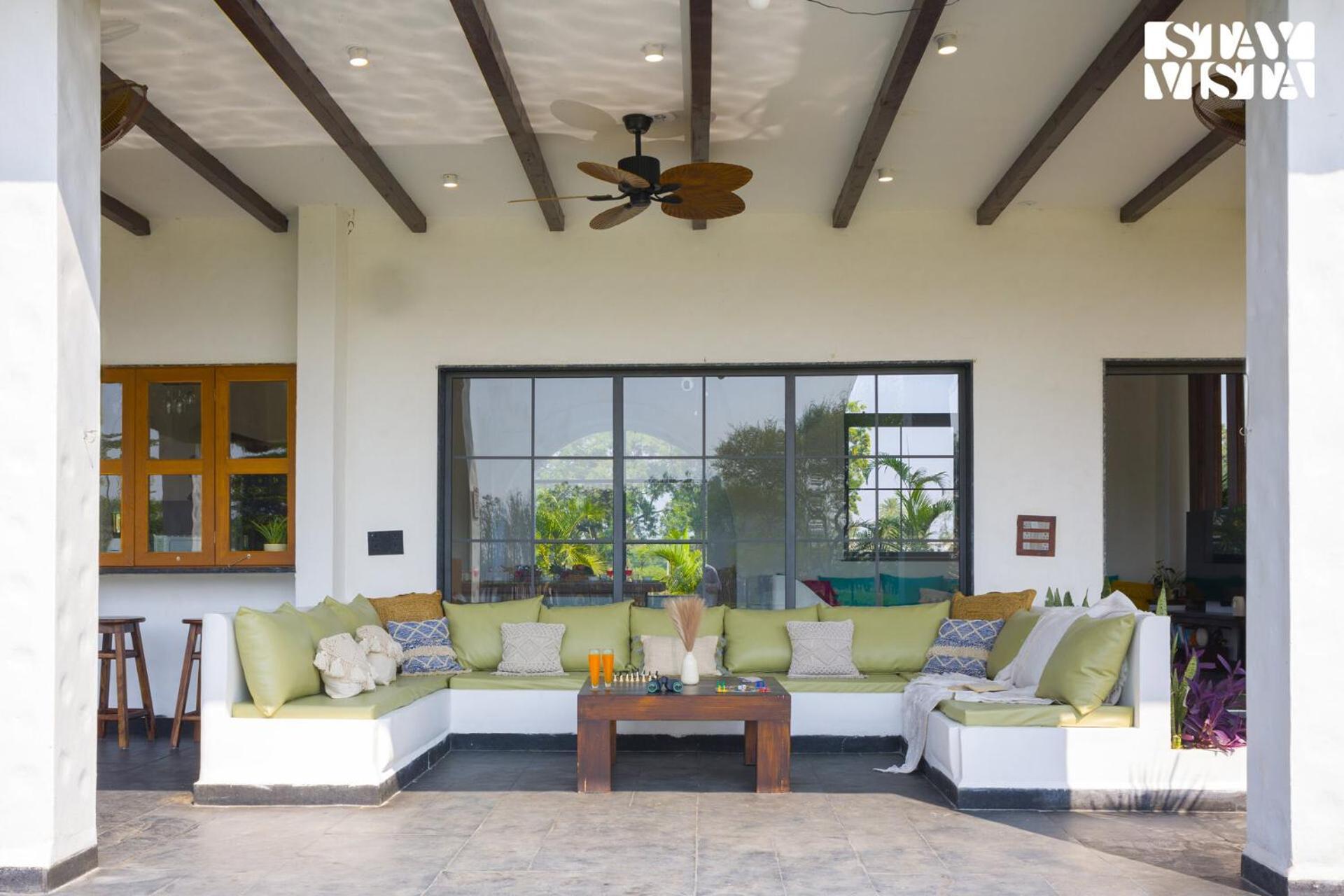 Stayvista At Lotus By The Lake With Pool, Bbq & Lawn 印多尔 外观 照片